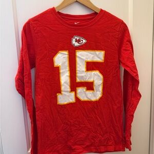Nike Kids Red Kansas City Chiefs Patrick Mahomes #15 Long Sleeve Tee SZ YL